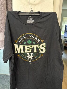 Fanatics Black New York Mets St. Patrick's Day Graphic Tee